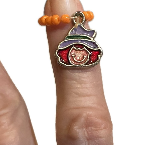 VTG WITCH BEADED RING CHARM HALLOWEEN JEWELRY HANG ON NECKLACE BRACELET CORD .5” - Picture 9 of 11